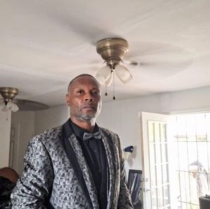 Meet your Posher, Alphonso